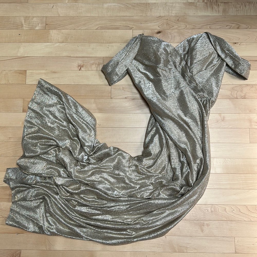 HAILEY PAIGE OCCASIONS good Liquid metallic sz12 style 52002